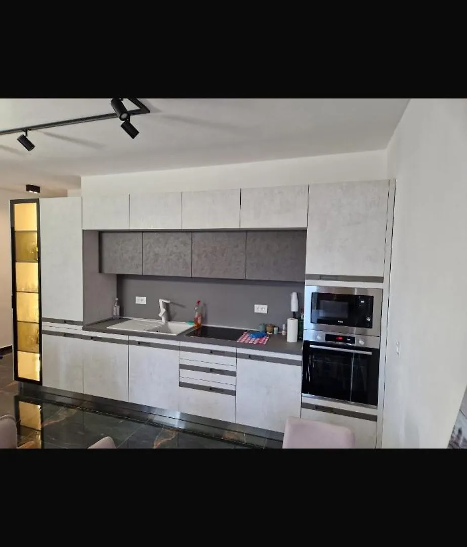 Apartament Radhime Des Wlora