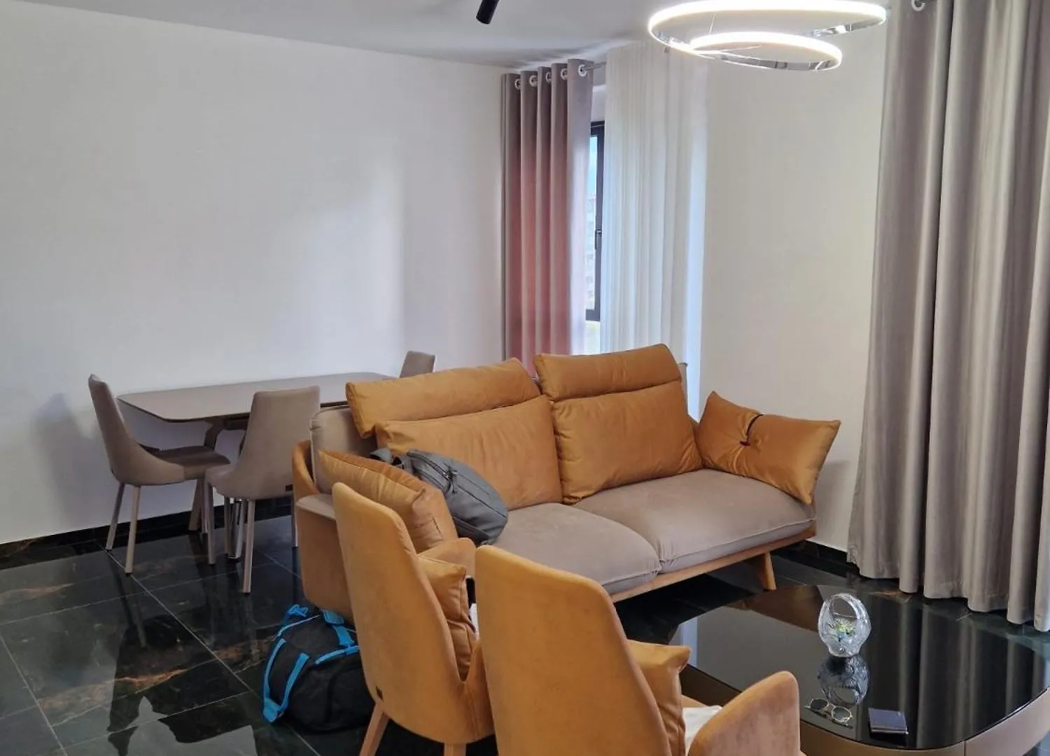 Radhime Des Apartment Vlore
